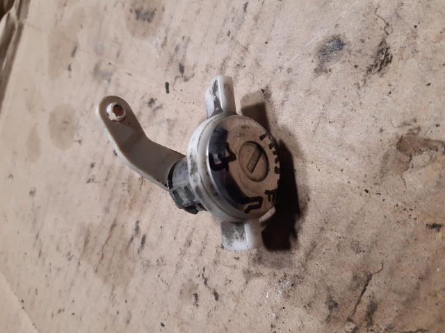 bontott RENAULT MASTER Jobb első Zárbetét