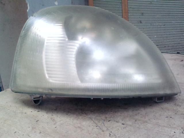 bontott RENAULT MASTER Jobb Fényszóró