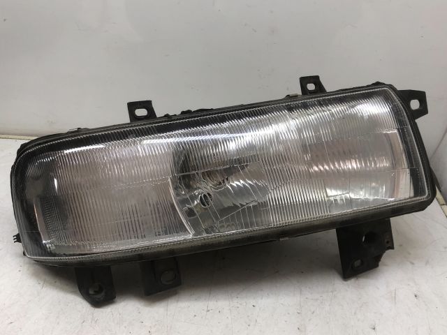 bontott RENAULT MASTER Jobb Fényszóró