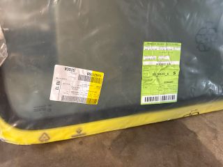 bontott RENAULT MASTER Jobb hátsó Ablak