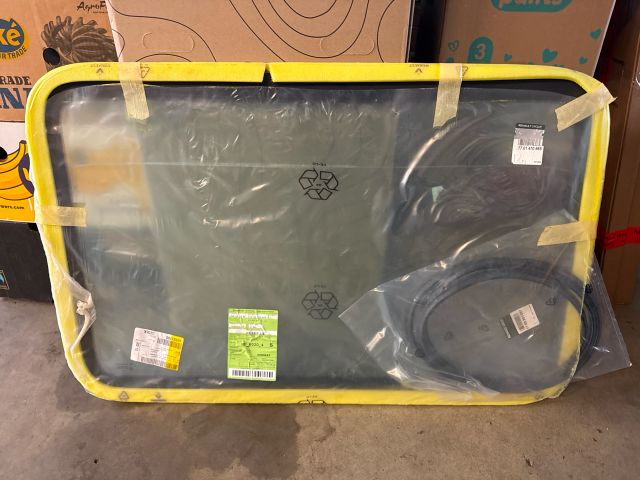 bontott RENAULT MASTER Jobb hátsó Ablak