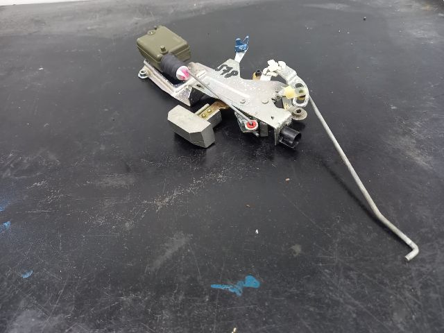 bontott RENAULT MASTER Jobb hátsó Ajtózár