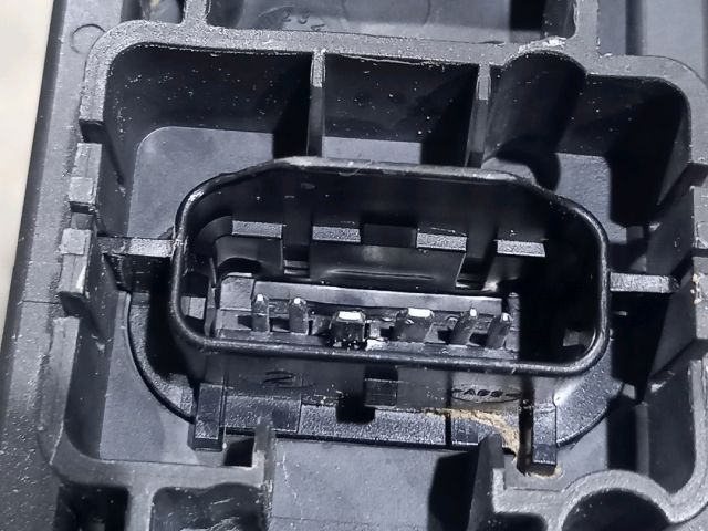 bontott RENAULT MASTER Jobb Hátsó Lámpa Foglalat