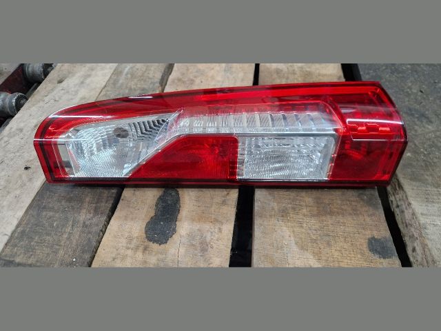 bontott RENAULT MASTER Jobb Hátsó Lámpa