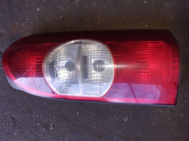 bontott RENAULT MASTER Jobb hátsó Lámpabúra
