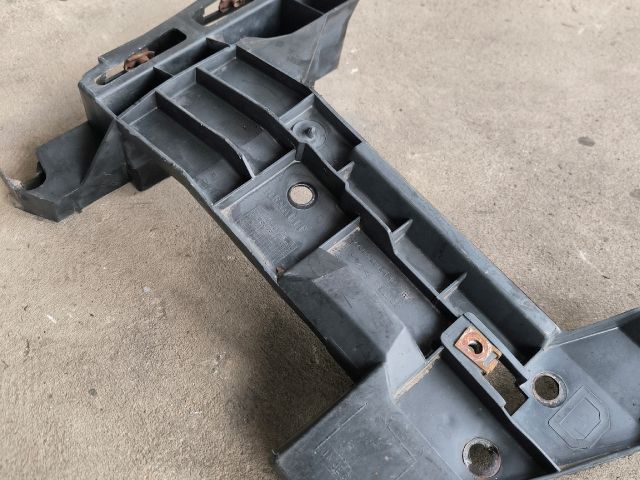 bontott RENAULT MASTER Jobb hátsó Lökhárító Tartó (Műanyag)