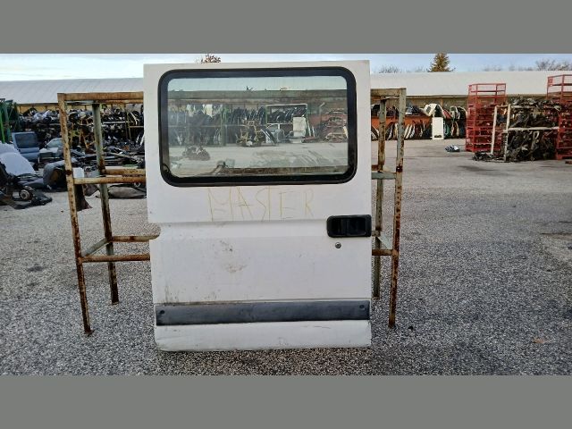 bontott RENAULT MASTER Jobb Tolóajtó (Részeivel)