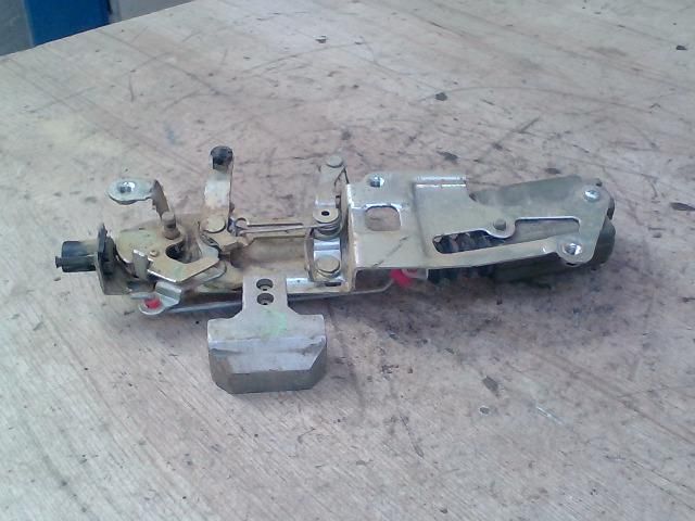 bontott RENAULT MASTER Jobb Tolóajtó Zárszerkezet