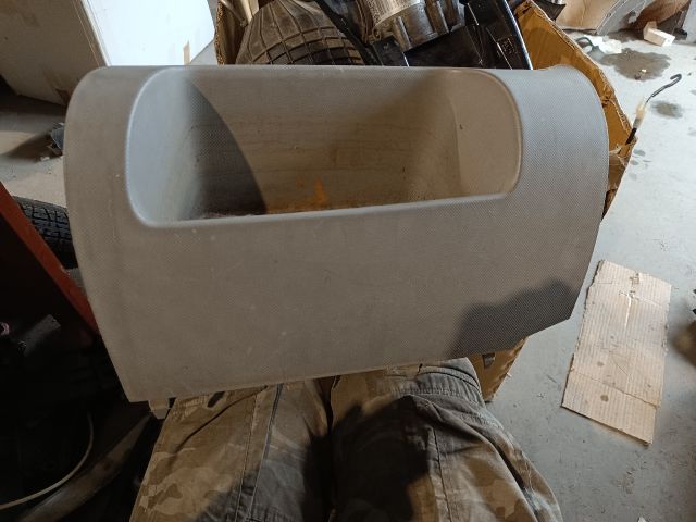 bontott RENAULT MASTER Kesztyűtartó