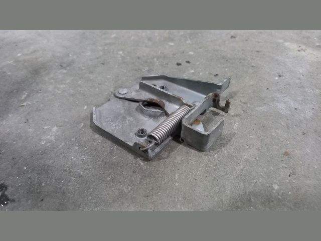 bontott RENAULT MASTER Motorháztető Zárszerkezet