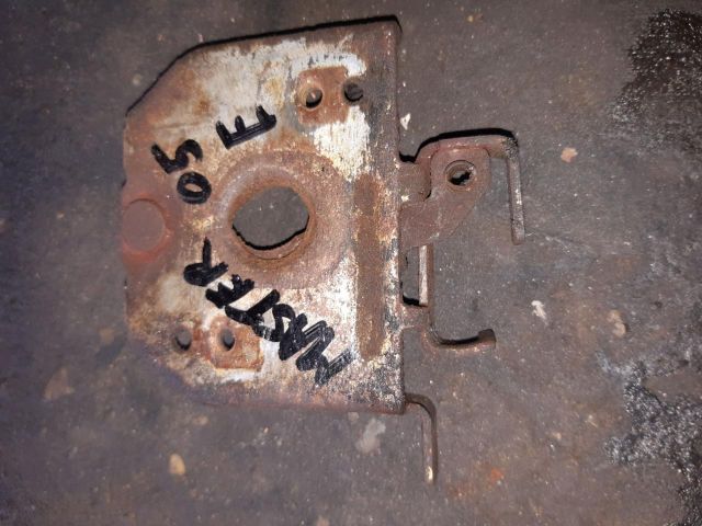 bontott RENAULT MASTER Motorháztető Zárszerkezet