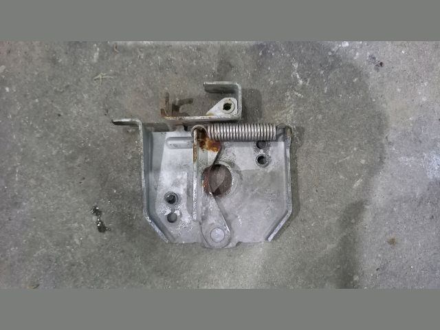 bontott RENAULT MASTER Motorháztető Zárszerkezet