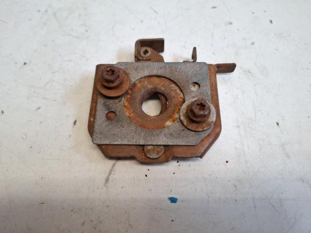 bontott RENAULT MASTER Motorháztető Zárszerkezet