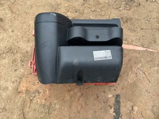 bontott RENAULT MASTER Pohártartó