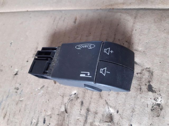 bontott RENAULT MASTER Rádió / CD Kapcsoló