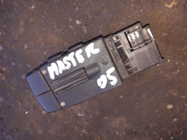 bontott RENAULT MASTER Rádió / CD Kapcsoló