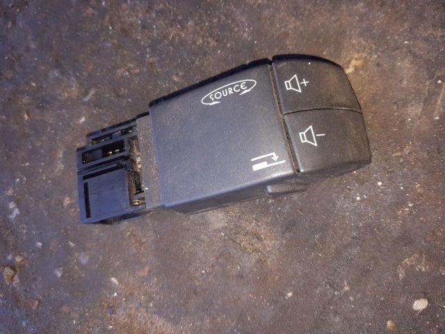 bontott RENAULT MASTER Rádió / CD Kapcsoló