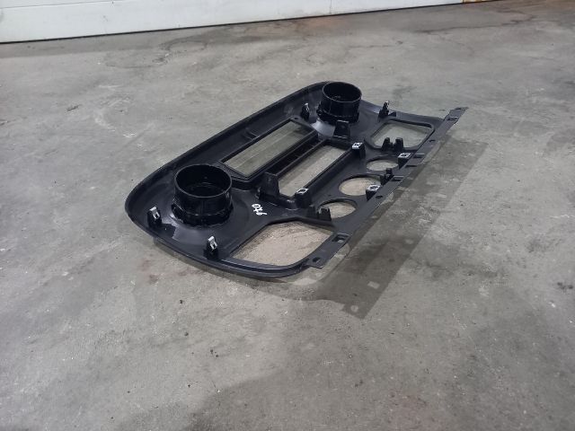 bontott RENAULT MASTER Rádió / CD Keret