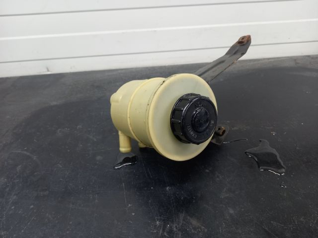 bontott RENAULT MASTER Szervóolaj Tartály