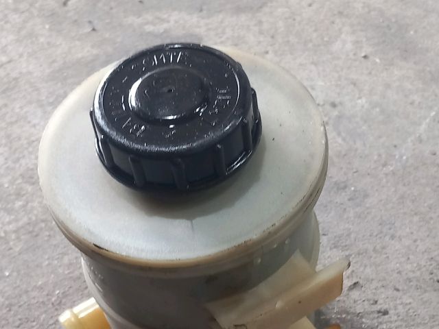 bontott RENAULT MASTER Szervóolaj Tartály