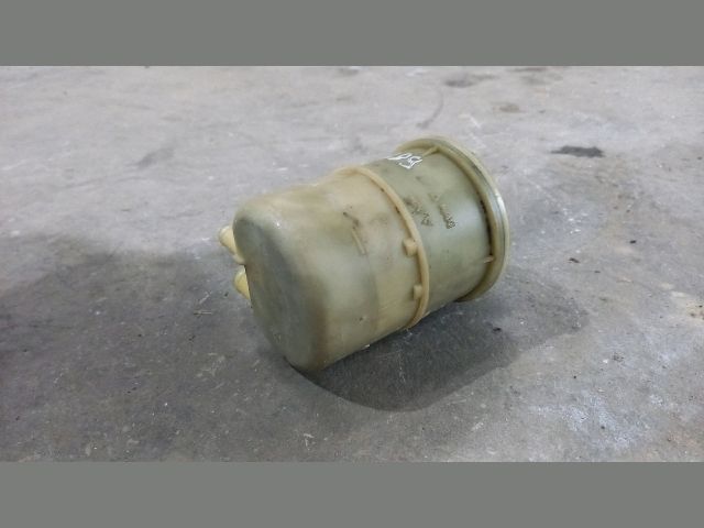 bontott RENAULT MASTER Szervóolaj Tartály