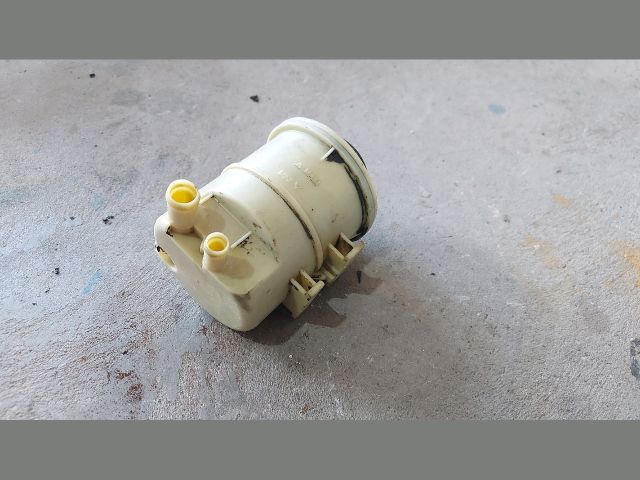 bontott RENAULT MASTER Szervóolaj Tartály