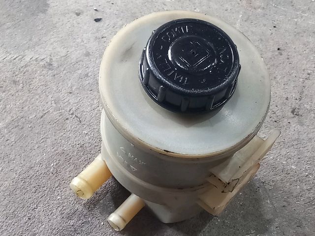 bontott RENAULT MASTER Szervóolaj Tartály