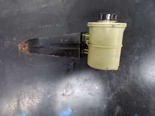 bontott RENAULT MASTER Szervóolaj Tartály