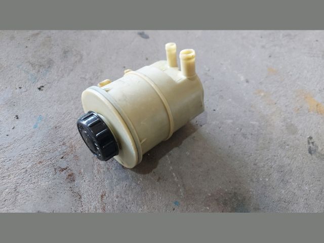 bontott RENAULT MASTER Szervóolaj Tartály