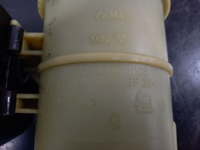 bontott RENAULT MASTER Szervóolaj Tartály