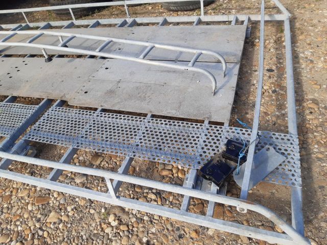 bontott RENAULT MASTER Tetőcsomagtartó