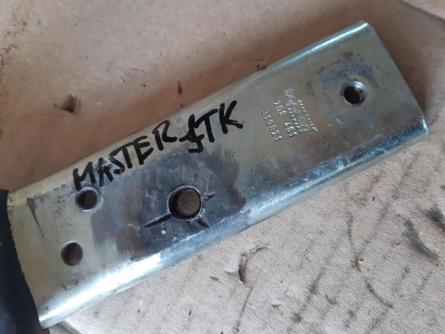 bontott RENAULT MASTER Tolóajtó Sín Görgő