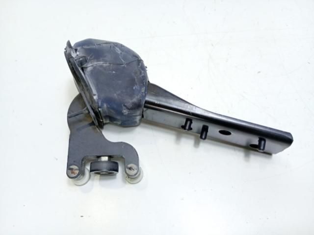 bontott RENAULT MASTER Tolóajtó Sín Görgő