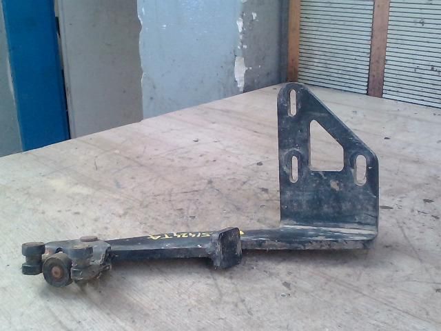 bontott RENAULT MASTER Tolóajtó Sín Görgő