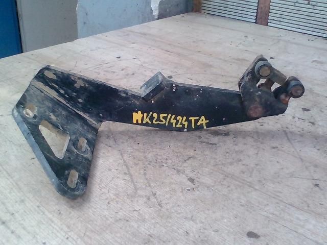 bontott RENAULT MASTER Tolóajtó Sín Görgő