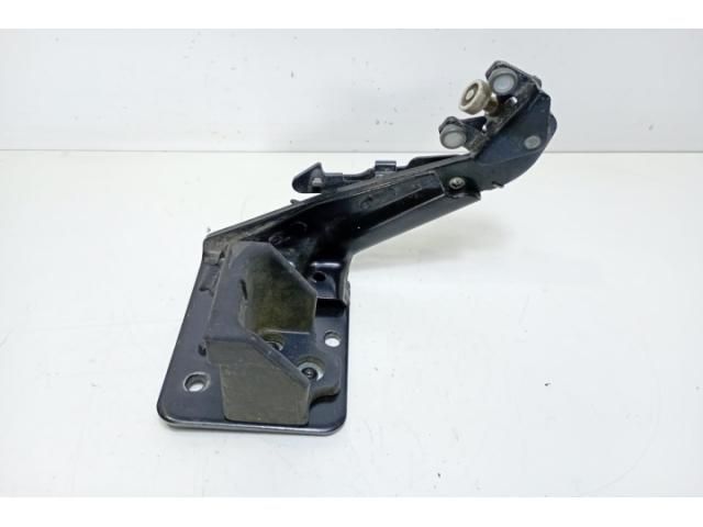 bontott RENAULT MASTER Tolóajtó Sín Görgő