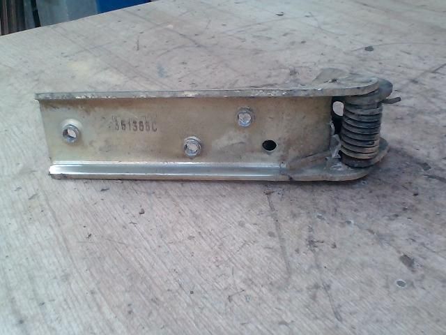 bontott RENAULT MASTER Tolóajtó Sín Görgő