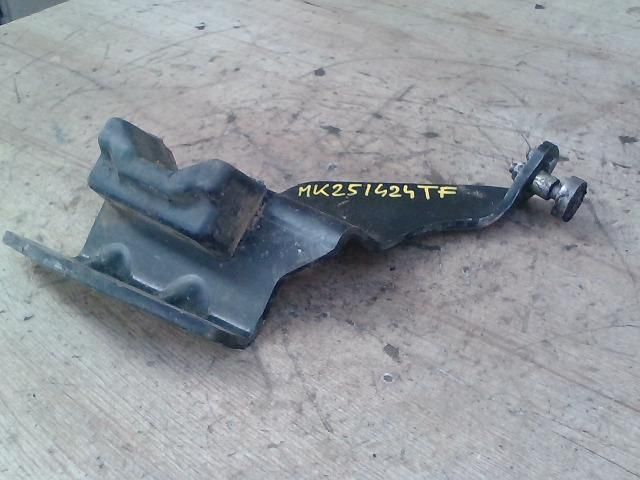 bontott RENAULT MASTER Tolóajtó Sín Görgő