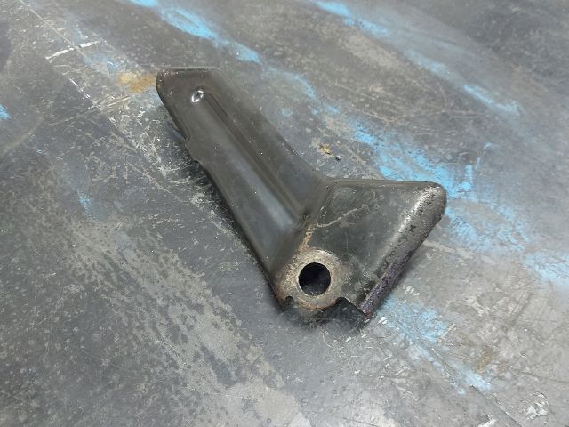 bontott RENAULT MASTER Turbó Tartó Konzol