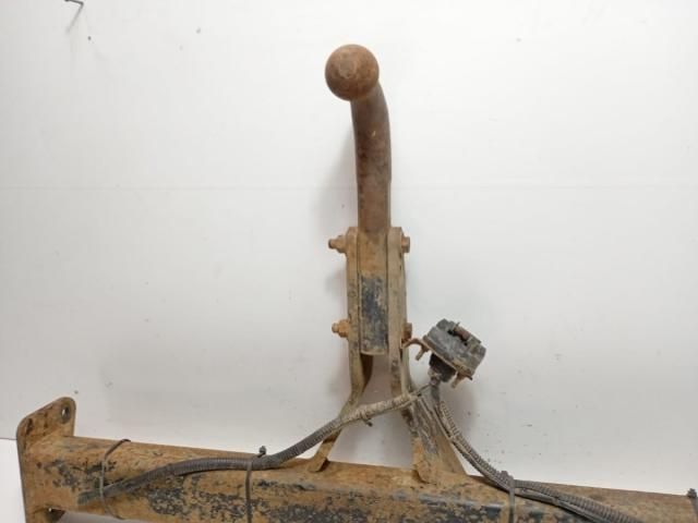 bontott RENAULT MASTER Vonóhorog