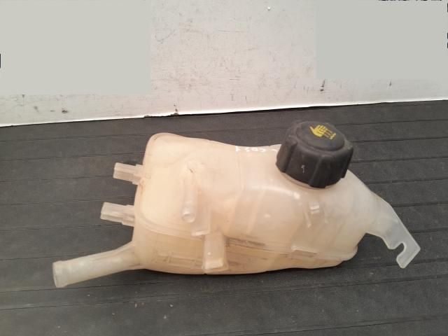 bontott RENAULT MEGANE CC Kiegyenlítő Tartály