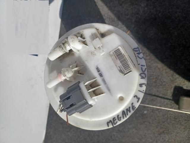 bontott RENAULT MEGANE CC Üzemanyag Szivattyú