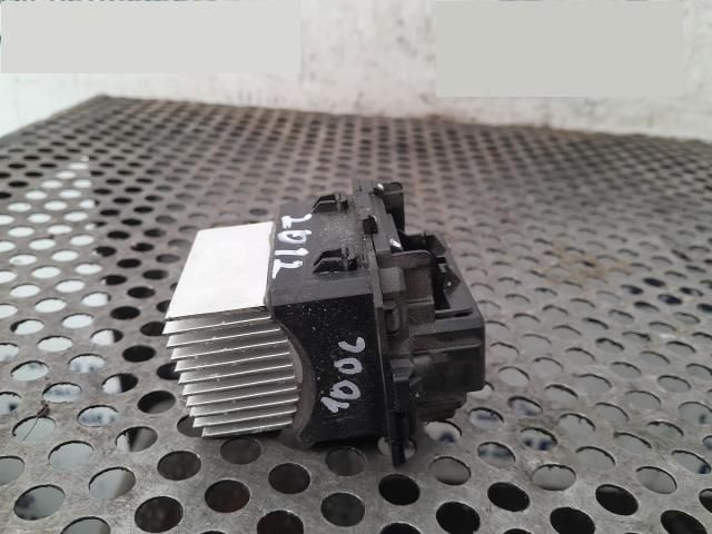 bontott RENAULT MEGANE CC Előtét Ellenállás Fűtőmotor