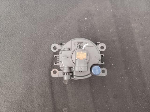 bontott RENAULT MEGANE CC Jobb első Lökhárító Vakborítás