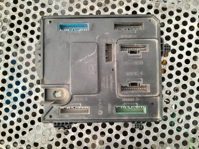 bontott RENAULT MEGANE CC Komfort Elektronika