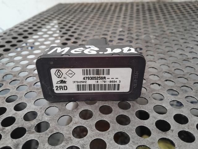 bontott RENAULT MEGANE CC Menetstabilizátor