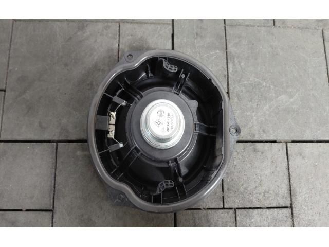 bontott RENAULT MEGANE E-TECH SUV Jobb első Hangszóró