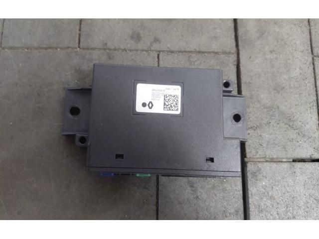 bontott RENAULT MEGANE E-TECH SUV Video Elektronika