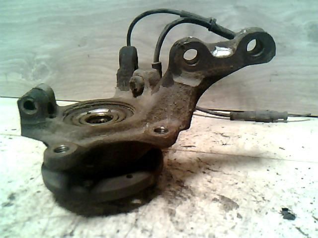 bontott RENAULT MEGANE I Bal első Csonkállvány Kerékaggyal