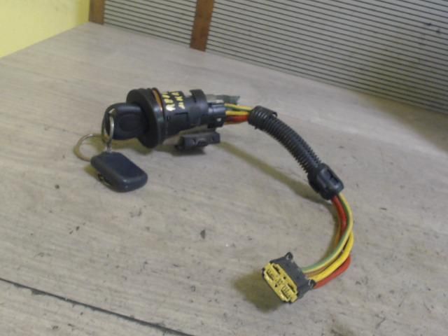 bontott RENAULT MEGANE I Gyújtáskapcsoló Házzal